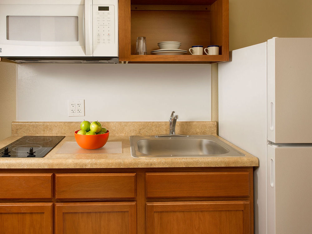 Extended Stay America Select Suites - Cleveland - Airport Fairview Park Εξωτερικό φωτογραφία