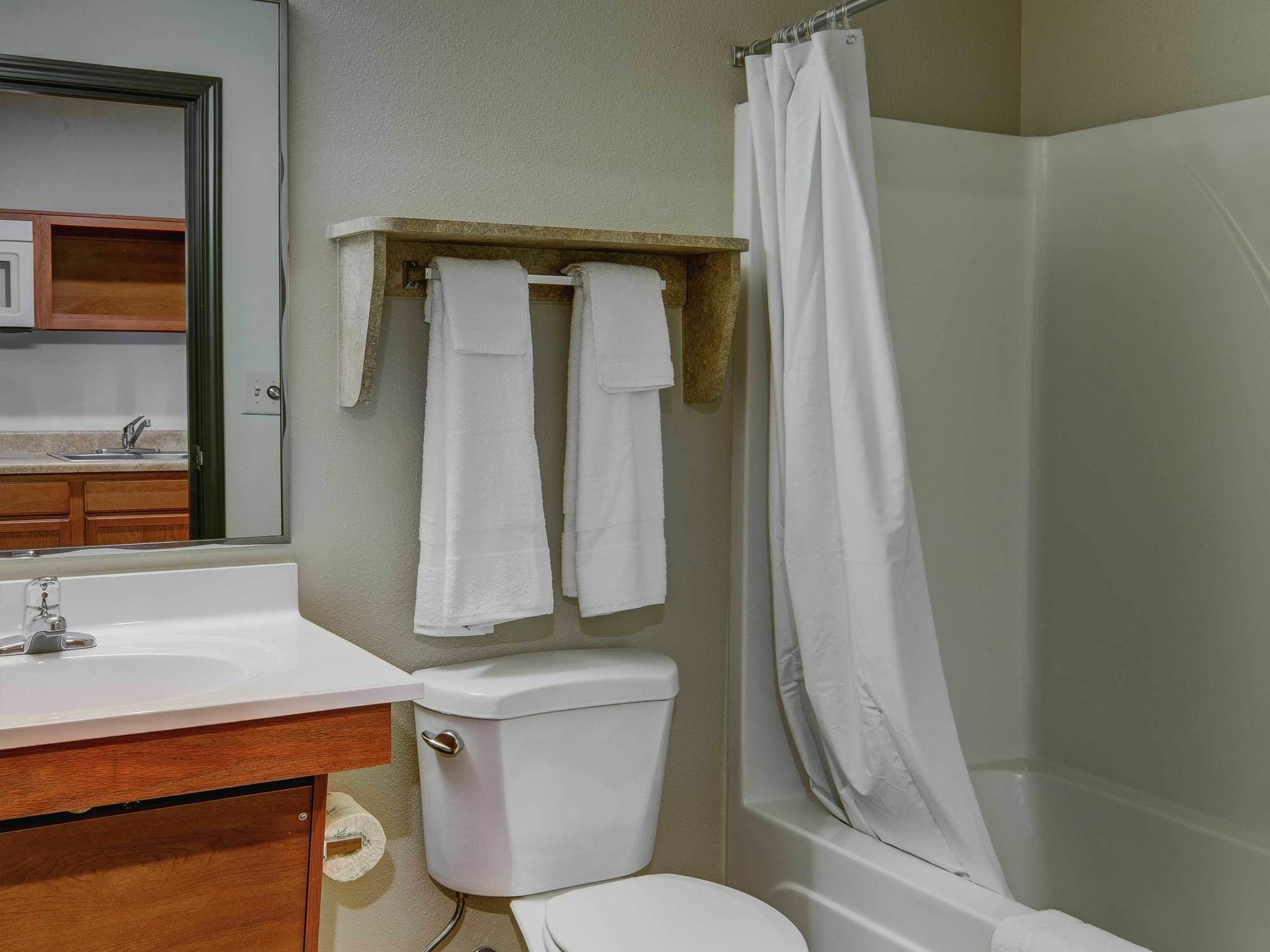 Extended Stay America Select Suites - Cleveland - Airport Fairview Park Εξωτερικό φωτογραφία