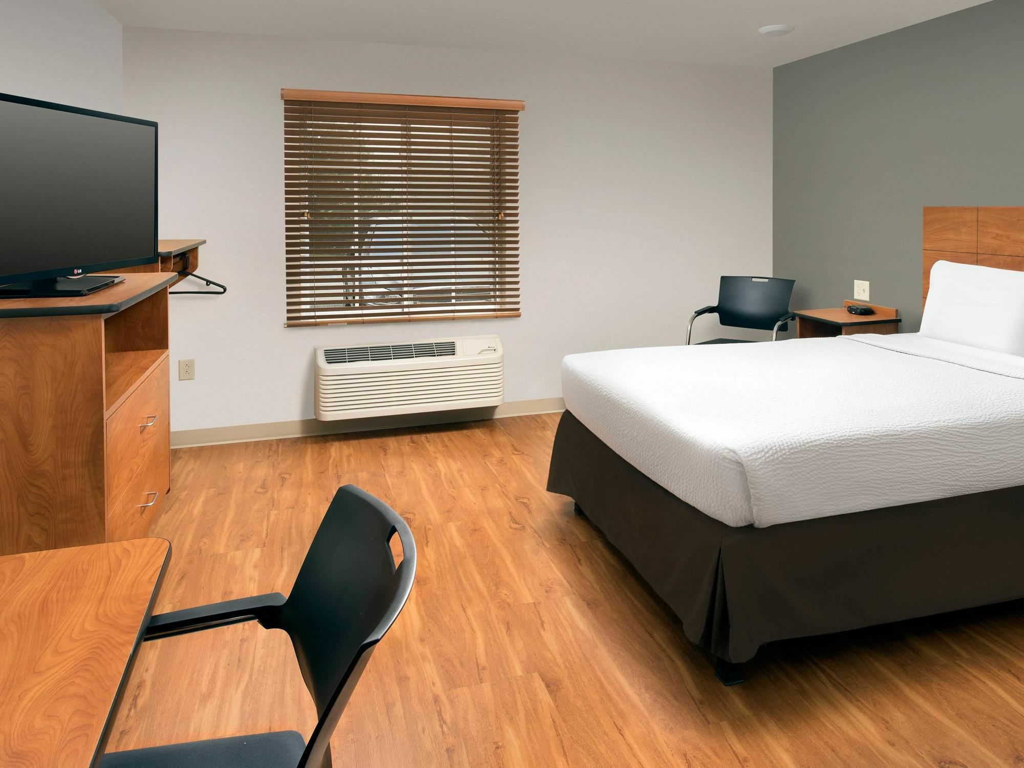 Extended Stay America Select Suites - Cleveland - Airport Fairview Park Εξωτερικό φωτογραφία
