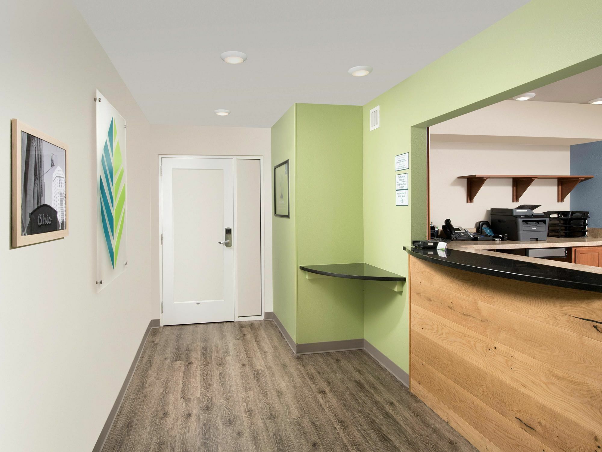Extended Stay America Select Suites - Cleveland - Airport Fairview Park Εξωτερικό φωτογραφία